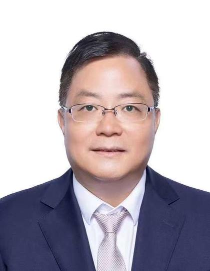 何小龙 华润微电子有限公司董事长
